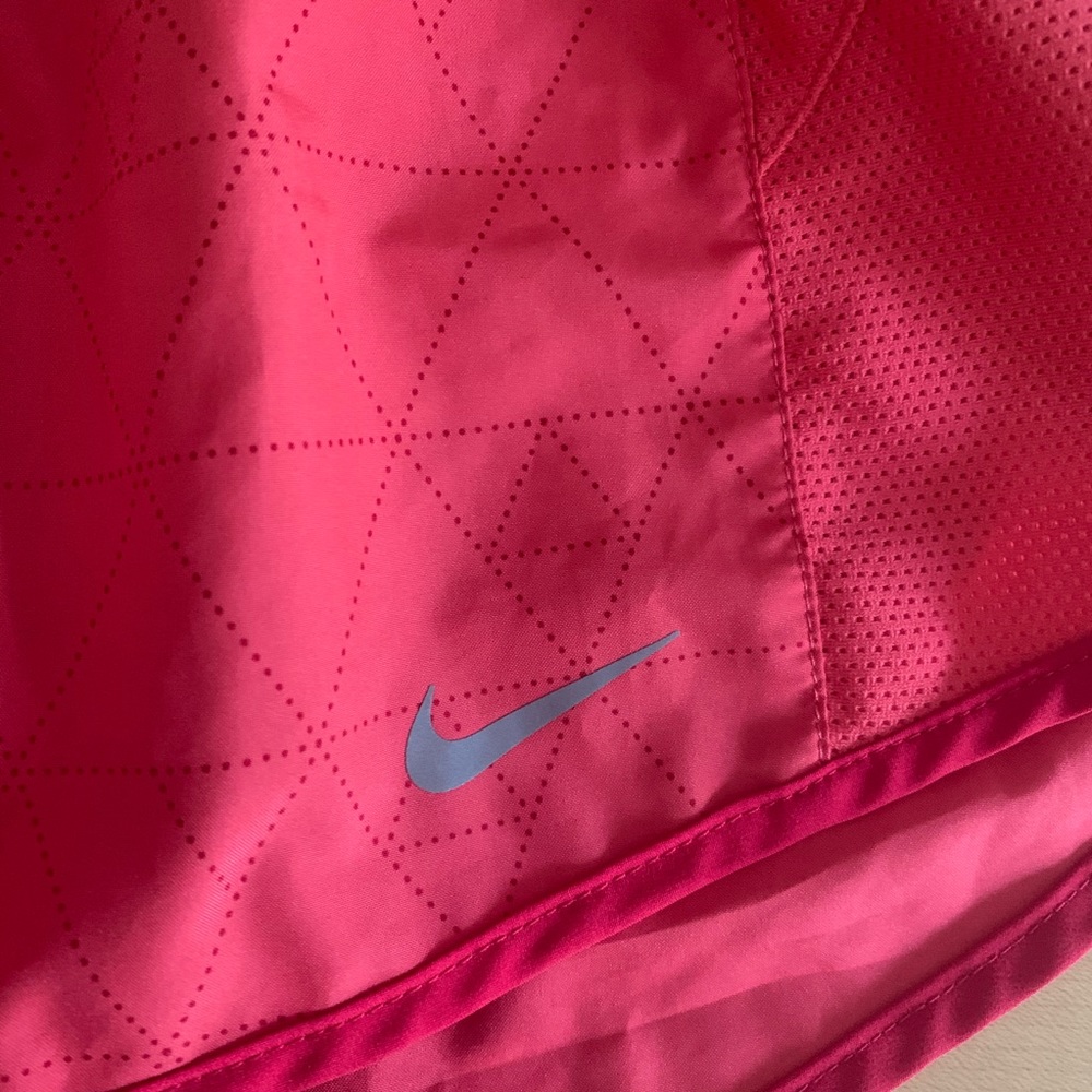 Nike Shorts - Picture 2 of 6